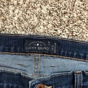 Lucky brand, size 14/32 skinny jeans